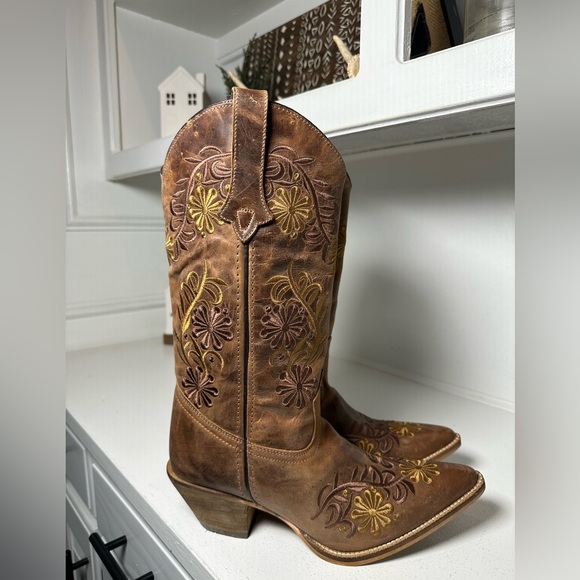 **SOLD**Abilene Boot Co Women’s 9M Brown Floral Tooled Cowboy Boots Western - Picture 5 of 8